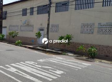 Casa · 446m² · 5 Quartos · 2 Vagas · Casa Padrão em Fortaleza