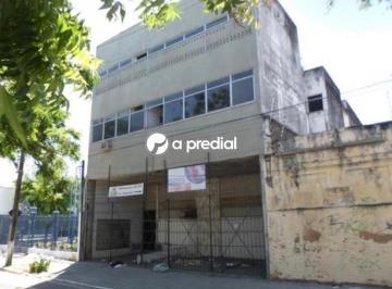 Comercial · 605m² · 4 Vagas · Predio comercial na Av. Imperador proximo a praca da estacao, com 2 galpoes mais 2 pavimentos