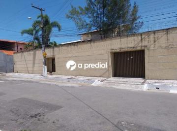 Casa · 344m² · 3 Quartos · 5 Vagas · Casa Padrão em Fortaleza