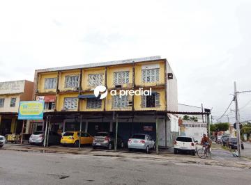 Comercial · 35m² · Loja com banheiro, a poucos metros da Praca do Carlito Pamplona.