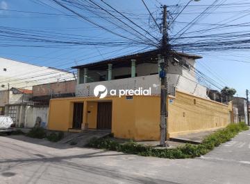 Casa · 339m² · 4 Quartos · 3 Vagas · Casa Padrão em Fortaleza