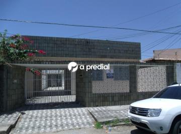 Casa · 284m² · 5 Quartos · 4 Vagas · Excelente Oportunidade! More ou Monte Seu Negocio em Localizacao Estrategica
