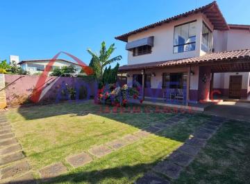 Foto 01 · Casa Duplex em Jacaraipe! Com 6 Quartos, 1 Suíte, 4 Vagas, 223m².!