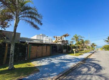 01 · Casa à venda - na Praia de Leste