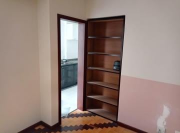Apartamento de 1 quarto, Porto Alegre · Apto 1 dormitório, distante uma quadra da Santa Casa, vazio, com elevador.