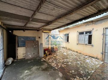 Varanda com Garagem · Casa à Venda com 3 Quartos na Boca do Rio - Salvador/BA.