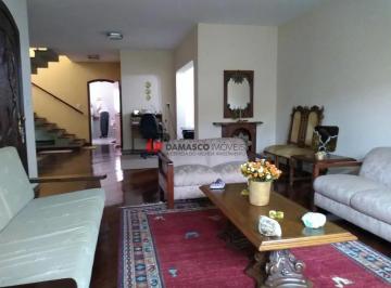 Casa · 320m² · 3 Quartos · 4 Vagas · Sobrado em Santa Paula