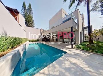 Casa · 550m² · 4 Quartos · 4 Vagas · Casa nova, pronta, tudo novinho, 4 suítes, 4 vagas, piscina, sauna, menos de 50 metros do Ibirapuera