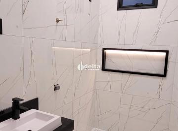 Casa · 360m² · 3 Quartos · 3 Vagas · Casa residencial 3 quartos sendo 1 suíte master disponível para locação no bairro Jardim Brasília em