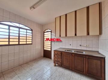 Casa · 136m² · 3 Quartos · 1 Vaga · SOBRADO A VENDA PRÓXIMO AO SESI | 3 DORM | SUÍTE | VARANDA E QUINTAL