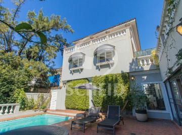 Casa · 356m² · 4 Quartos · 3 Vagas · CASA MAGNÍFICA NO BAIRRO DO PACAEMBU EM RUA TRANQUILA E ARBORIZADA COM PISCINA E ÁREA GOURMET