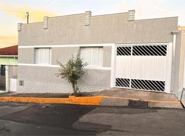 Casa · 160m² · 3 Quartos · 1 Vaga · Casa com 3 quartos à venda em Centro - SP