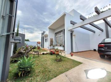 Casa · 265m² · 3 Quartos · 2 Vagas · Casa com 3 quartos à venda em Jardim estância brasil - SP