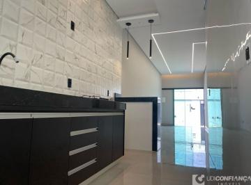 Foto 01 · Casa com 125 m² e 2 quartos à venda em Jardim Holanda
