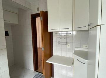 Apartamento · 65m² · 2 Quartos · 1 Vaga · Vila Gumercindo 2 dormitórios 1 vaga e varanda!