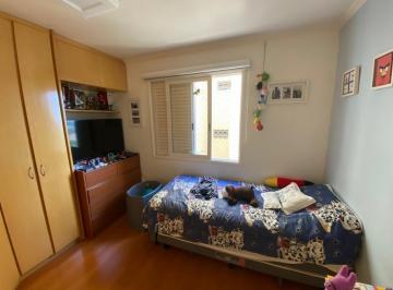 Apartamento · 78m² · 2 Quartos · 1 Vaga · 600m Metrô 78m² 2 dormitórios + escritório 1 vaga!
