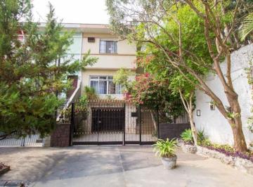 Casa · 209m² · 3 Quartos · 2 Vagas · Sobrado à venda em São Paulo-SP na Vila Moinho Velho: 3 quartos, 1 suíte, 2 banheiros, 2 vagas de ga