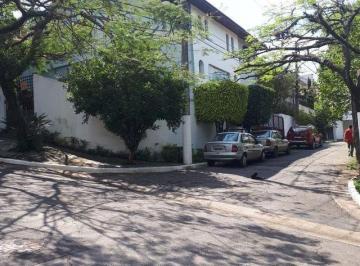 Casa · 327m² · 6 Quartos · 3 Vagas · Casa de alto padrão no Brooklin, São Paulo-SP: 6 quartos, 4 suítes, 4 salas, 6 banheiros, 3 vagas, 3