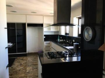 Apartamento · 590m² · 5 Quartos · 5 Vagas · Imperdível apartamento de luxo com 5 quartos, 5 banheiros, 5 vagas na Bosque da Saúde, São Paulo-SP!