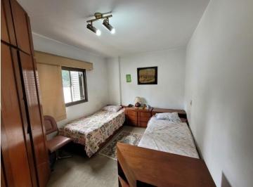 Apartamento · 160m² · 3 Quartos · 3 Vagas · Imperdível apartamento de 3 quartos em Moema, São Paulo-SP: 1 suíte, 2 salas, 3 banheiros, 3 vagas d