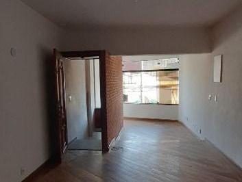 Casa · 200m² · 2 Quartos · 2 Vagas · Imperdível oportunidade: Casa à venda na Vila Monumento, São Paulo-SP! 2 quartos, 2 banheiros, 2 vag
