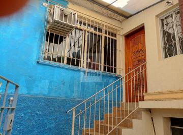 Casa · 180m² · 4 Quartos · 1 Vaga · Sobrado nos fundos sem vaga -  4 dormitórios 180m