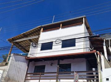 Casa · 10m² · 3 Quartos · 1 Vaga · VENDE-SE IMÓVEL COM DUAS CASAS NO CENTRO DE BETIM/MG