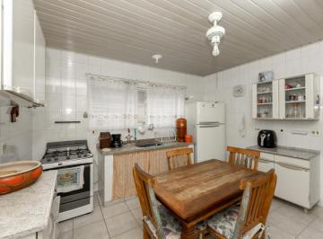 86e12349-0c4e-45d6-8a8b-eec235ce791c · Funcional casa tipo para venda em Chora Menino com 8 quartos, sendo 2 suítes, 104m²
