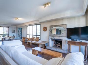 6876e702-3091-4c8c-a9d7-aa7a9e7bc266 · Agradável apartamento para venda em Vila Suzana com 3 quartos, sendo 3 suítes, 220m²