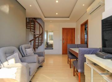Apartamento · 123m² · 2 Quartos · 1 Vaga · Cobertura à venda com sol nascente, elevador e vaga escriturada