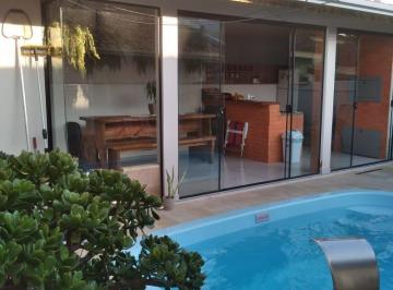 Casa · 64m² · 3 Quartos · 2 Vagas · Casa de 3 dormitórios no bairro Porto Verde.