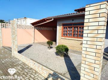 Casa · 133m² · 4 Quartos · 2 Vagas · Linda casa, Oportunidade, Praia de Bombas