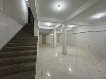 Comercial · 256m² · LOJA COM SUBSOLO VAZADA PARA LOCAÇÃO, DUAS ENTRADAS!