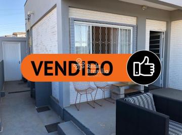 Casa · 210m² · 4 Quartos · 2 Vagas · Casa 4 Quartos, 1 suíte com HABITE-SE, Condomínio Ouro Vermelho II - Jardim Botânico DF
