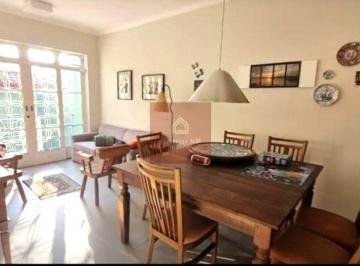 Casa · 170m² · 4 Quartos · 2 Vagas · Ótima casa térrea, em local privilegiado, rua tranquila no melhor do bairro
