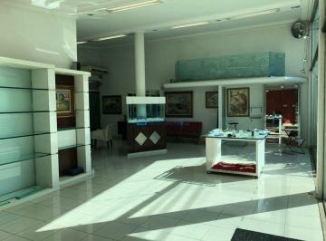 Comercial · 187m² · 2 Vagas · Imóvel comercial de esquina, showroom com 5 salas em 190m²
