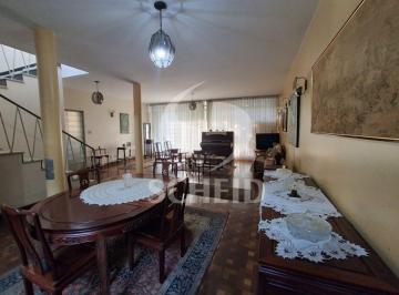 Comercial · 350m² · 4 Quartos · 4 Vagas · Casa Comercial 10X30, com 4 quartos, 4 vagas, 3 banheiros e edicula .