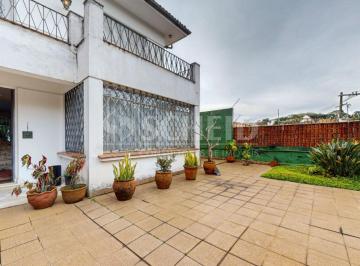 Casa · 855m² · 3 Quartos · 5 Vagas · Casa á Venda no Sumaré com 3 quartos sendo 3 suítes, 5 vagas.