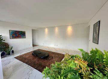 Apartamento · 115m² · 4 Quartos · 2 Vagas · Apartamento para alugar em Água Verde de 115.00m² com 4 Quartos, 1 Suite e 2 Garagens