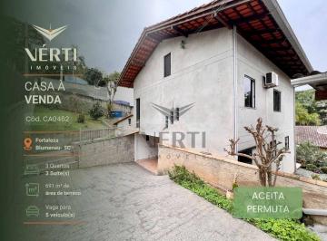 d5c6d3c390f5aeeb4665fd0eb922e0984e2ee762 · Casa com 3 suítes à venda, 145 m² - Fortaleza - Blumenau - SC