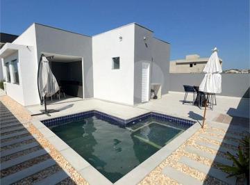 Casa · 210m² · 3 Quartos · 2 Vagas · Condomínio com 3 quartos à venda em Ogiva - RJ
