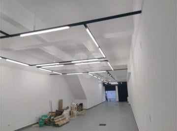 Comercial · 165m² · Loja à venda em Luz - SP