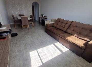 Sala · **Oportunidade Única: Apartamento Reformado com Localização Privilegiada!**