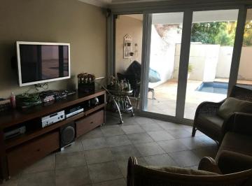 Casa · 300m² · 3 Quartos · 4 Vagas · Casa para alugar em Condomínio Residencial Granja Olga 1 de 300.00m² com 3 Quartos, 3 Suites e 4 Gar