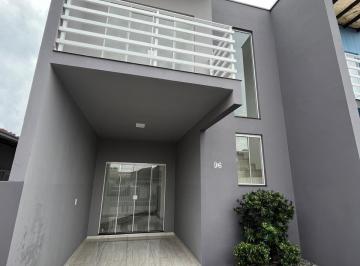 Casa · 70m² · 2 Quartos · 1 Vaga · Sobrado Geminado em Balneário Piçarras-SC
