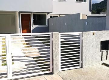 Casa de 2 quartos, São José · Casa 2 quartos (1 ste), 86m2, 1 VG, Forquilhas, São José, SC