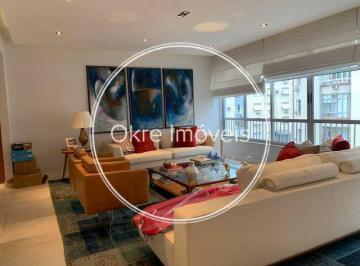 Apartamento · 225m² · 4 Quartos · 1 Vaga · Apartamento : / Residencial / Copacabana