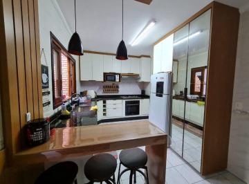 Casa · 192m² · 3 Quartos · 4 Vagas · Sobrado com 3 quartos e 4 vagas à venda, 192 m² por R$ 848.000 - Jardim Vila Galvão - Guarulhos/SP