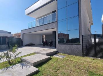 Casa de 4 quartos, Cabo Frio · Casa Dúplex Padrão Alphaville Cabo Frio c/ Infraestrutura Completa pra Família