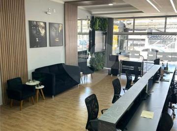 Comercial · 400m² · 2 Vagas · Prédio inteiro à venda em Alves dias - SP